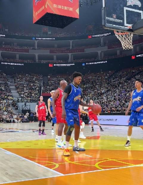 在加拿大刷到王鶴棣NBA明星賽直播,我用了這招解決卡頓問題!