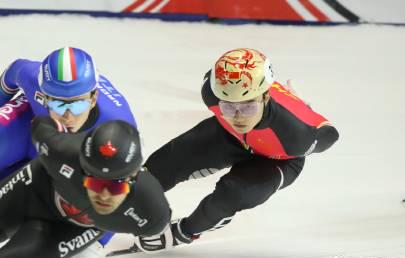 刷到李文龍的冬奧倒計時微博,我卻想起在國外看比賽卡成PPT的崩潰夜晚