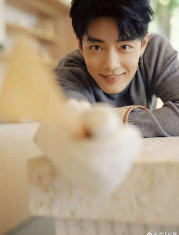 肖戰34歲生日居家寫真曝光,溫馨發文感動粉絲