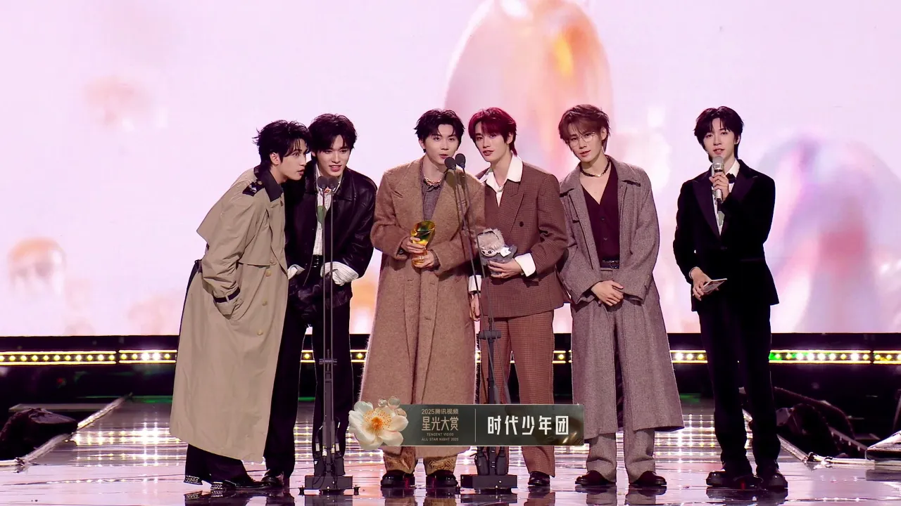 刷到時代少年團拿獎的熱搜，我卻想起在海外追劇卡成PPT的夜晚：原來我們離家這麼遠